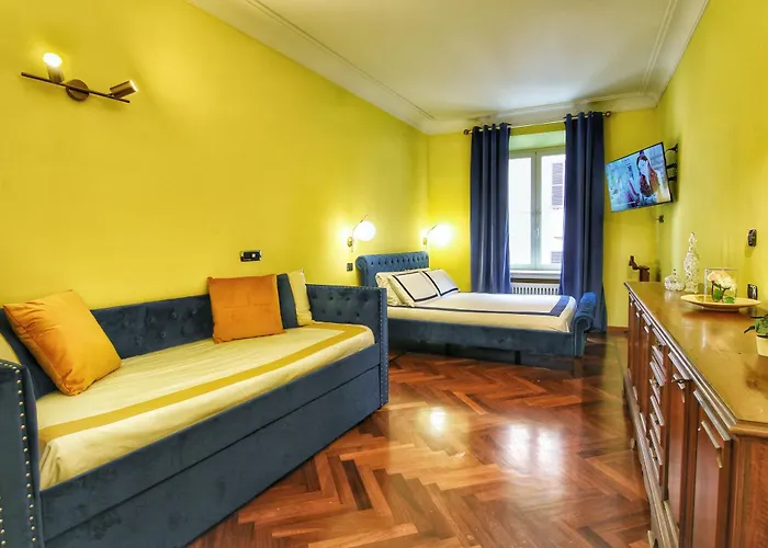 Large And Charming In Trastevere By Yourhost Apartment